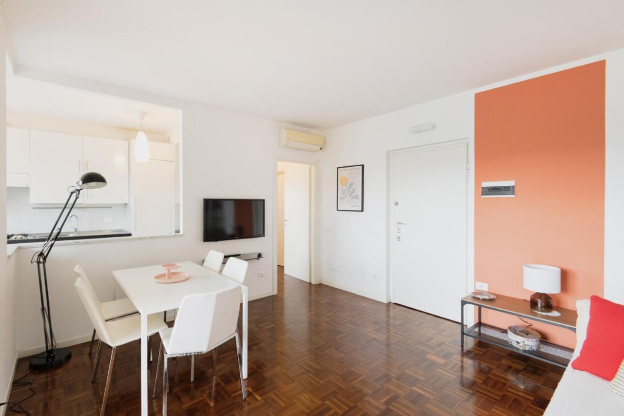 Easylife - Accogliente Dimora Con Balcone Διαμέρισμα Μιλάνο Εξωτερικό φωτογραφία